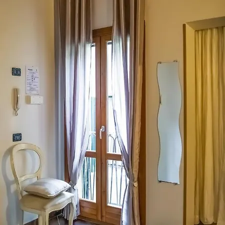 L'ippogrifo Bed and Breakfast 2*