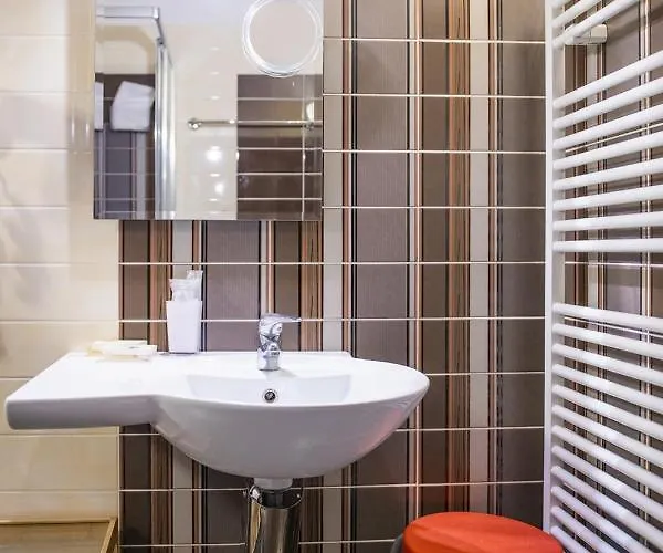 L'ippogrifo Bed & Breakfast 2*